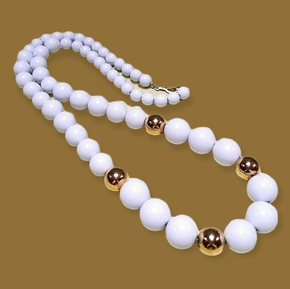 Vintage 1950s Mid Century Chunky White and Gold Beaded Necklace